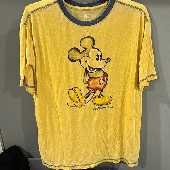 Disney Park Medium Authentic Original Yellow Mickey Mouse T-shirt. L - Picture 1 of 4